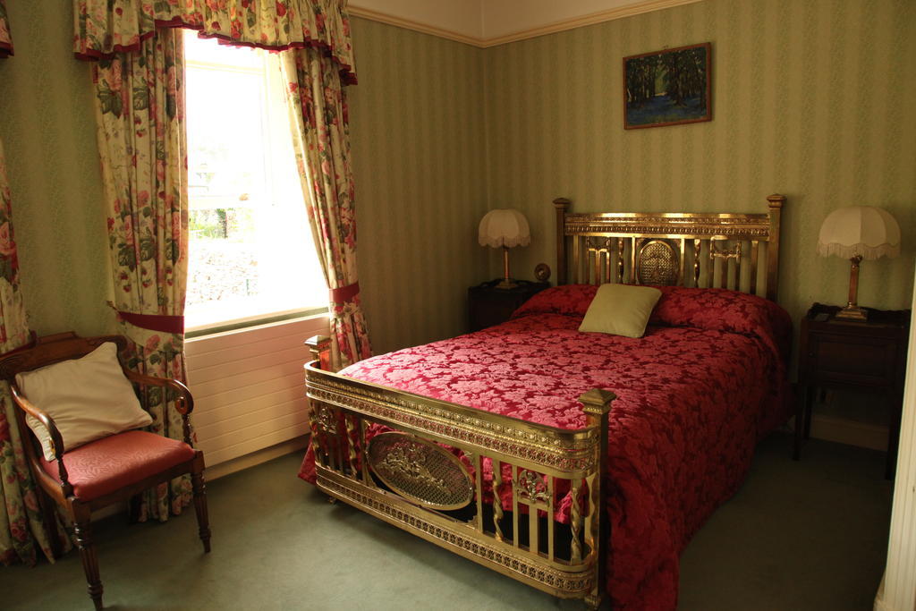 Roscaoin House Hotel Westport Room photo